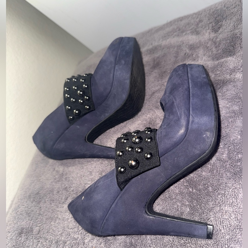 Elegant Black & Blue Women's Y2K Heels | Gianni Bini | Size : 6.5 | $20